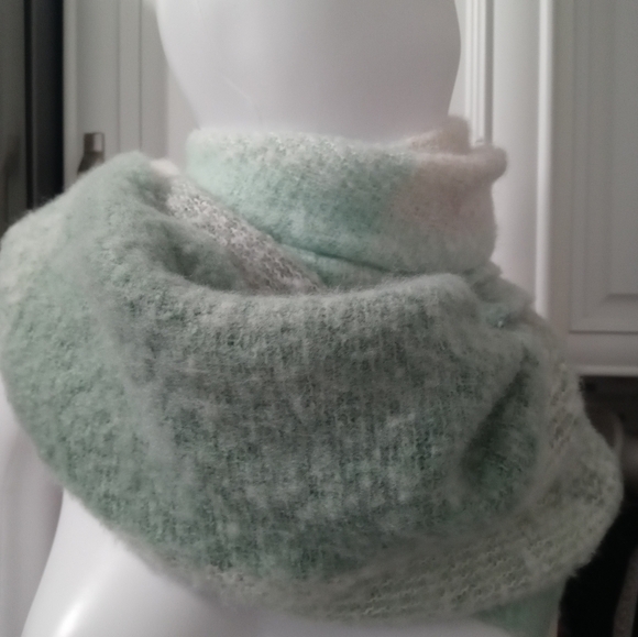 Steve Madden Sage white Buffalo plaid blanket Wrap with Fringe SMA-768 NEW - Picture 9 of 14